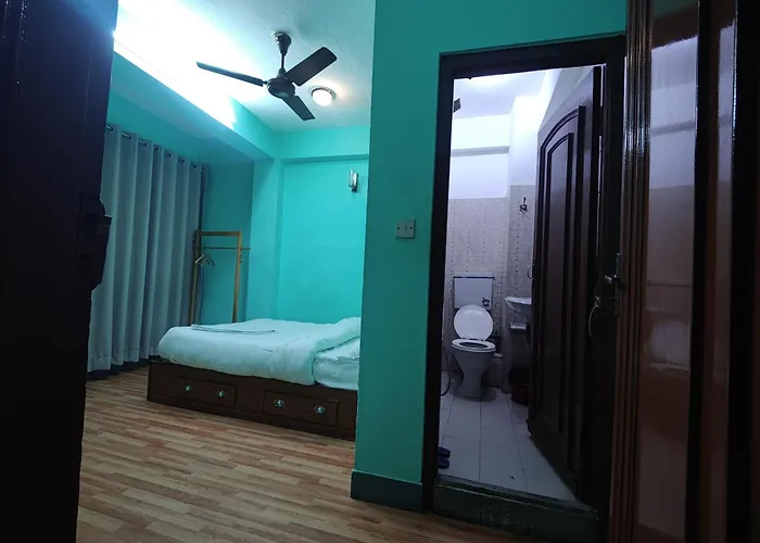 Hotel Kaphi Homes *